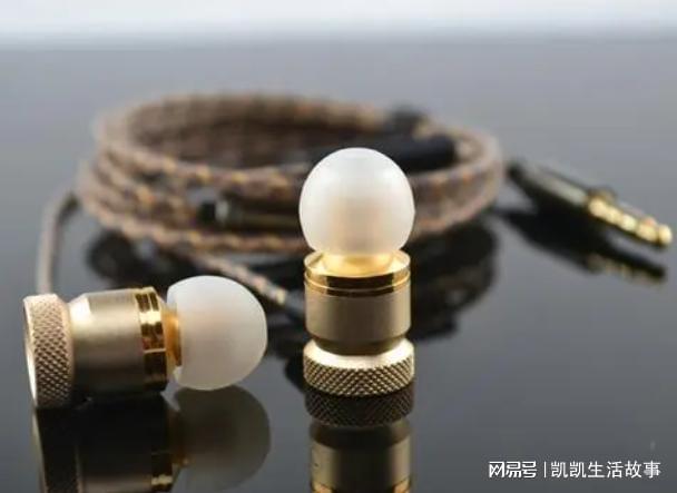 解析层次分明的有线耳机爱游戏平台声音动听细腻