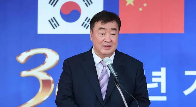 韩国大选临近首尔罕见出现抗议爱游戏app登录滚回中国！(图4)